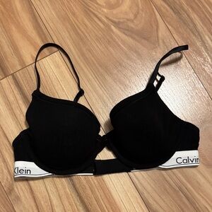 Calvin Klein Logo Black and White Women's Wired Bra
